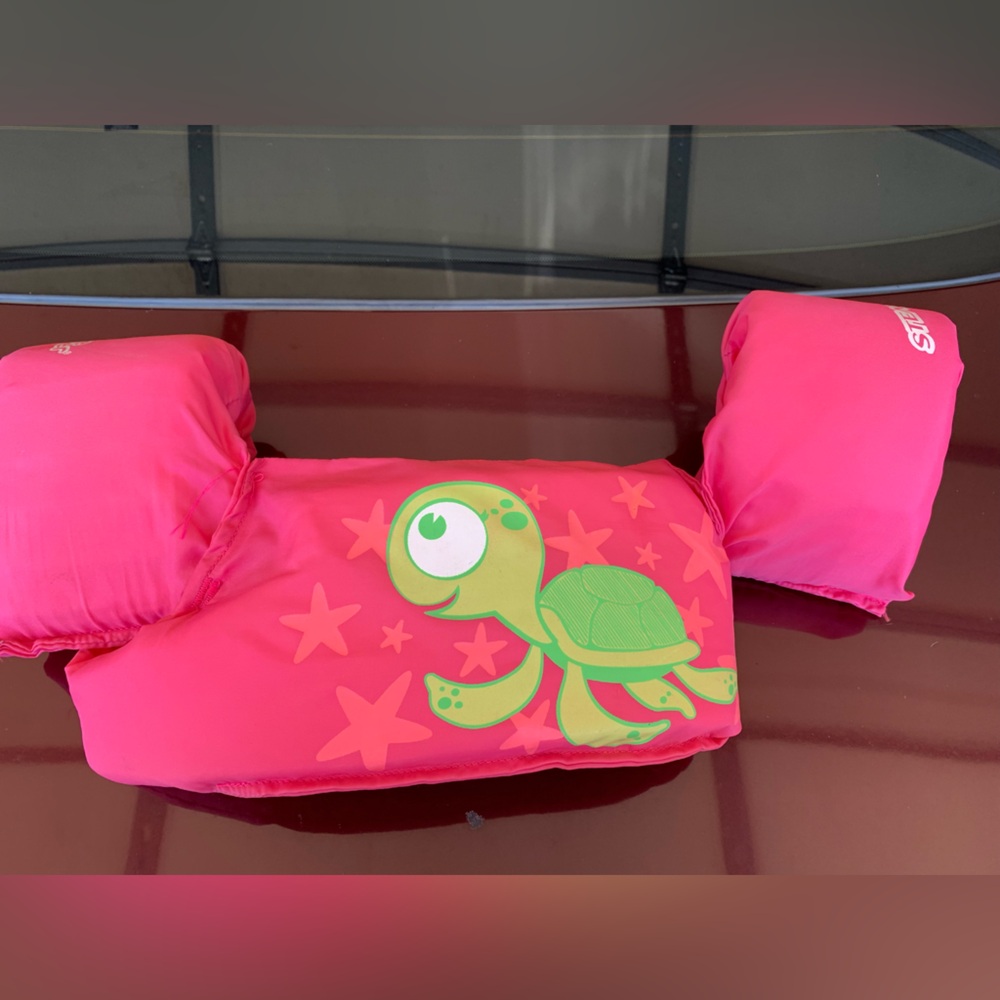 Sterns Kids Swim Vest with Turtle Design - Pink